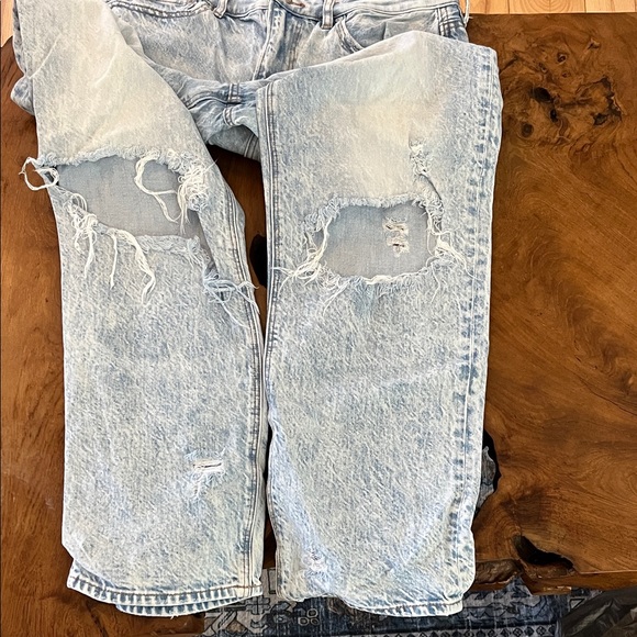 American Eagle Outfitters Light Blue Straight Leg Jeans - Picture 6 of 10